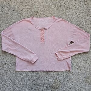 NWOT American Eagle Pink Cropped Waffle Long Sleeved Quarter Button Henley Tee